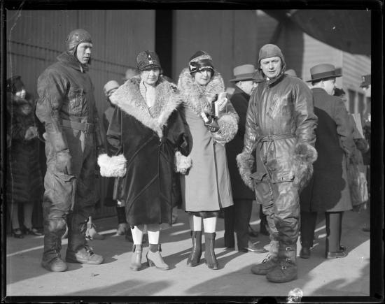 Lindbergh, Evangeline Lodge Land | Leslie Jones: The Camera Man
